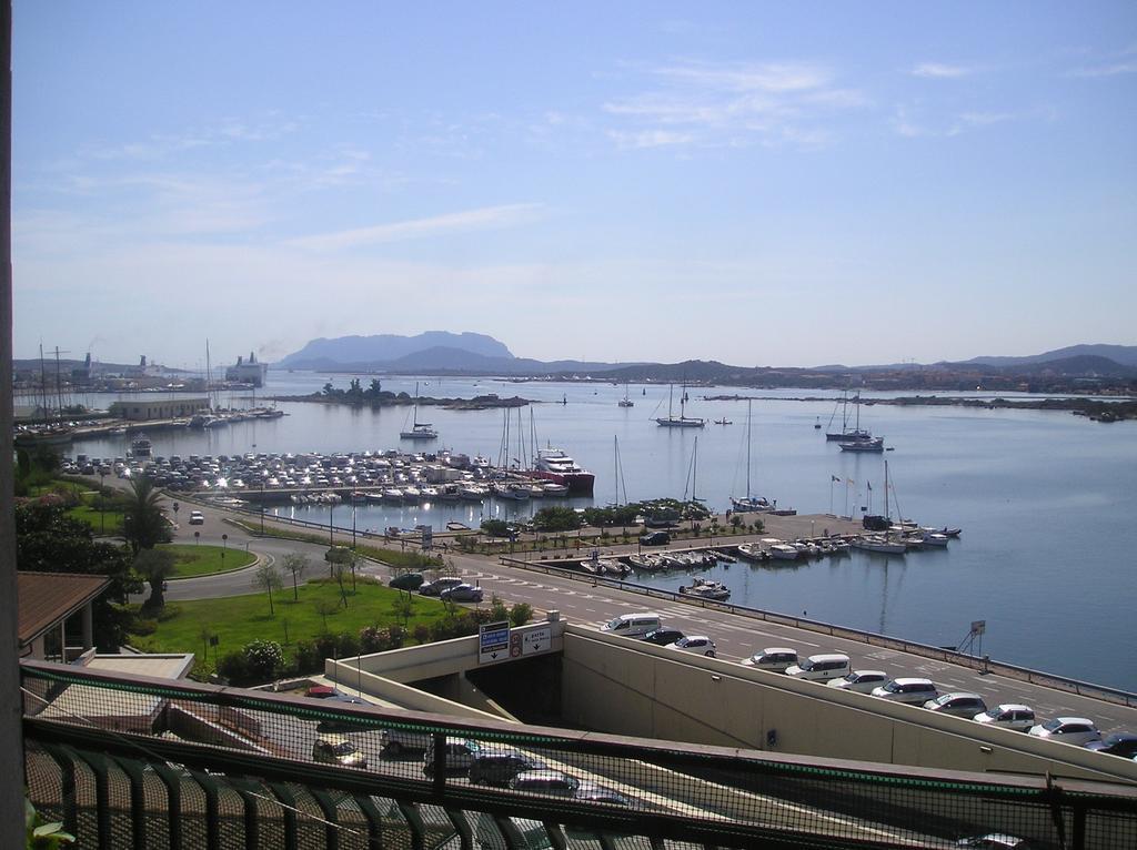 Via Genova Apartment Olbia Szoba fotó