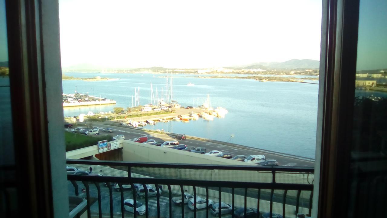 Via Genova Apartment Olbia Kültér fotó